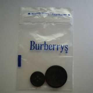 バーバリー(BURBERRY)のBurberry(バーバリー)　トレンチコートのスペアボタン(各種パーツ)