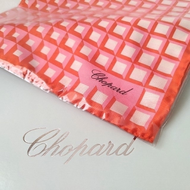 Chopard(ショパール)の【Chopard】ショパール★特別価格 高級シルクスカーフ ♡華やかな春夏カラー レディースのファッション小物(バンダナ/スカーフ)の商品写真