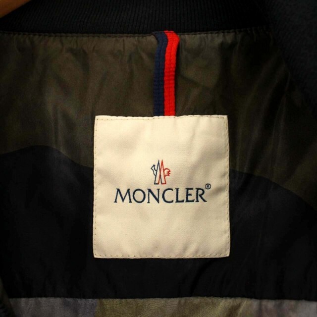 MONCLER(モンクレール)のモンクレール NATH GIUBBOTTO ナイロンジャケット 迷彩 3 カーキ メンズのジャケット/アウター(ブルゾン)の商品写真