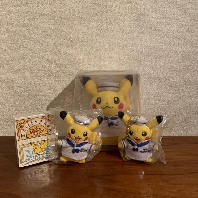 ポケモン(ポケモン)のADBレアポケモンピカチュウぬいぐるみ石鹸セット非売品 スポーツ/アウトドアの野球(記念品/関連グッズ)の商品写真