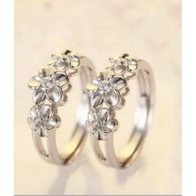 大人気！花柄フープピアス☆ レディースのアクセサリー(ピアス)の商品写真
