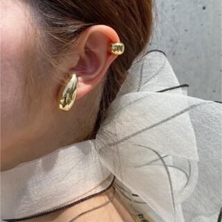 ビューティアンドユースユナイテッドアローズ(BEAUTY&YOUTH UNITED ARROWS)のMetal drop gold earcuff No.312(イヤーカフ)