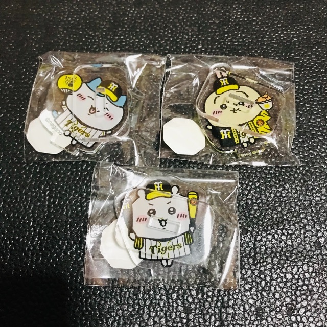 ハチワレ ちいかわ うさぎ