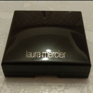 ローラメルシエ(laura mercier)のローラメルシェキャンドルグロウパーフェクディングパウダー(フェイスパウダー)