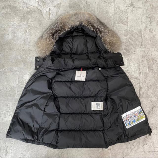 MONCLER(モンクレール)のranko様専用 国内正規 2018 美品 モンクレール ファー ダウン ベスト レディースのジャケット/アウター(ダウンベスト)の商品写真