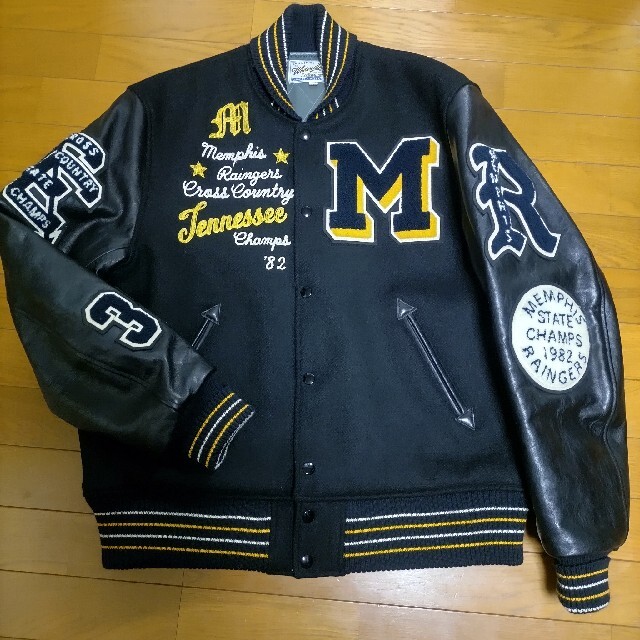 WHITESVILLE・ホワイツビル・スタジャン・ブラック・大きいサイズ42XL