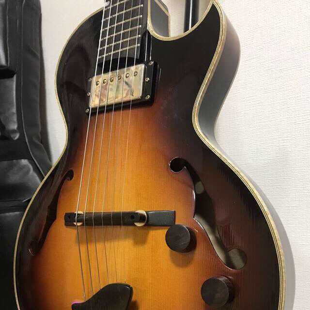 Gibson(ギブソン)の【小型フルアコ】Eastman AR150 sunburst 楽器のギター(エレキギター)の商品写真