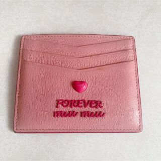 ミュウミュウ(miumiu)のMIUMIU♡ラブレターパスケース FOREVERシリーズ ピンク(名刺入れ/定期入れ)