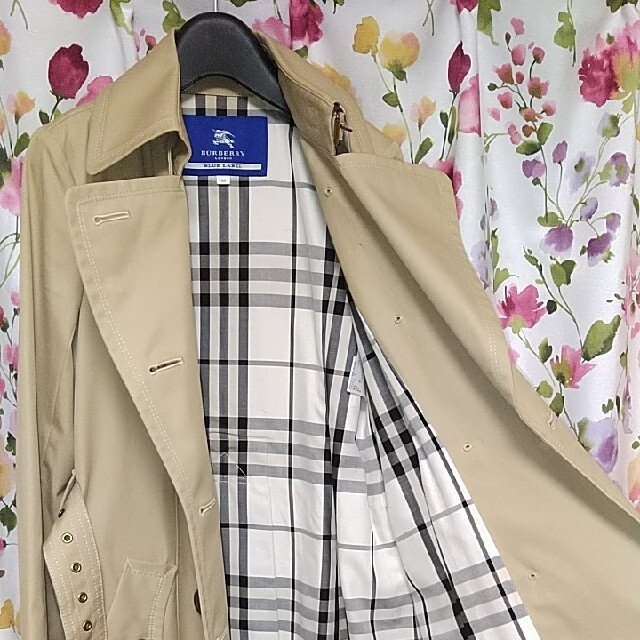 BURBERRY BLUE LABEL(バーバリーブルーレーベル)のバーバリー トレンチコート レディースのジャケット/アウター(トレンチコート)の商品写真