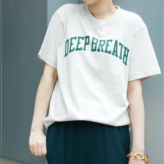 DEUXIEME CLASSE(ドゥーズィエムクラス)の【SKIN/スキン】 DEEP BREATH Tシャツ¥8,800税込 レディースのトップス(Tシャツ(半袖/袖なし))の商品写真