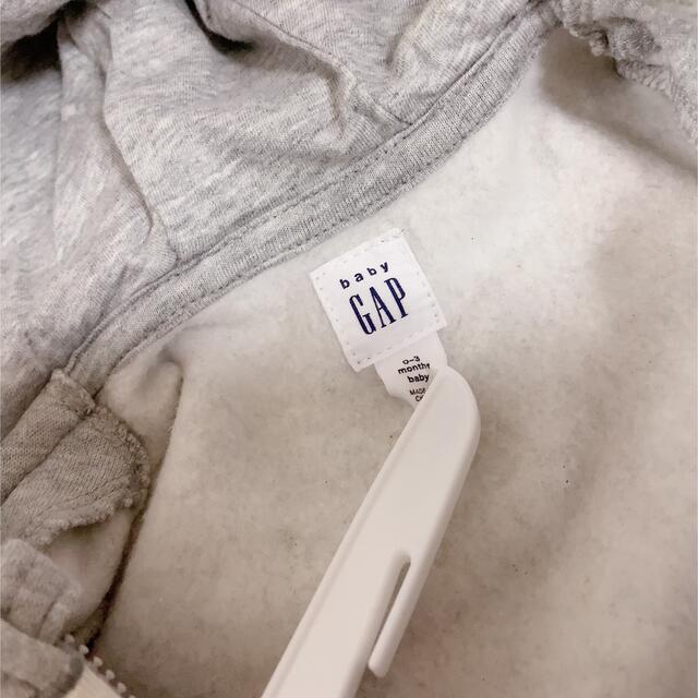 babyGAP(ベビーギャップ)のbaby GAP くま耳 カバーオール グレー 60cm キッズ/ベビー/マタニティのベビー服(~85cm)(カバーオール)の商品写真