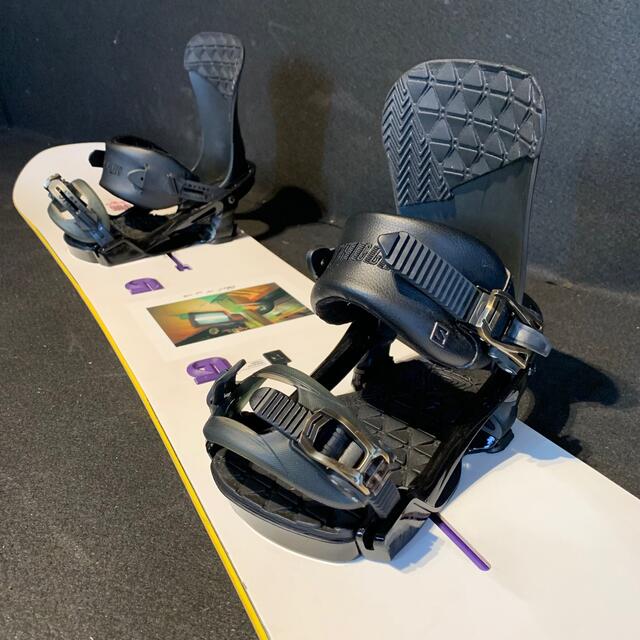 BURTON(バートン)のバートン146cm。(バイン　Union flite pro 交換) スポーツ/アウトドアのスノーボード(ボード)の商品写真