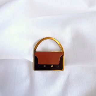 MARNI(ブローチ/コサージュ)のフリマアイテム一覧 MARNI(ブローチ/コサージュ)のフリマアイテム一覧