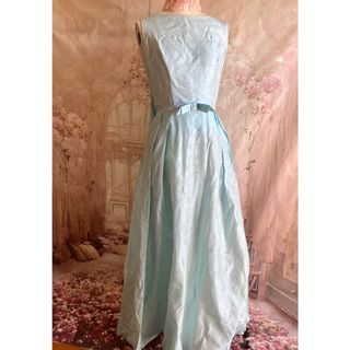 18世紀を想起させる50年代のワンピース🎀(ロングワンピース/マキシワンピース)