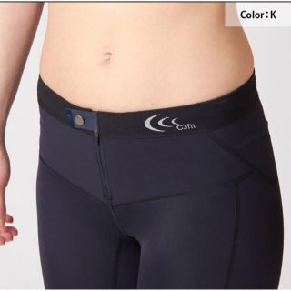 シースリーフィット(C3fit)のC3fit フォーカスサポートロングタイツ Women‘s Mサイズ 新品同様(トレーニング用品)