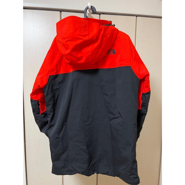 THE NORTH FACE(ザノースフェイス)の高機能　新品　ノースフェイス　メンズスノーボードジャケット　M 赤　黒　スノボー スポーツ/アウトドアのスノーボード(ウエア/装備)の商品写真