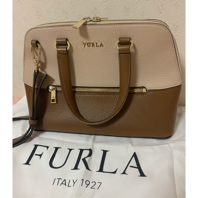 Furla(フルラ)の【もちもち様専用】FURLA  ハンドバッグ　ショルダーバッグ レディースのバッグ(ショルダーバッグ)の商品写真