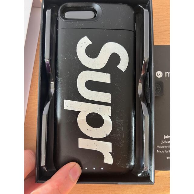 Supreme - supreme iPhoneケース+モバイルバッテリー 赤黒セットの通販 by p｜シュプリームならラクマ