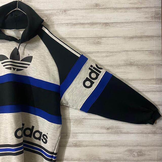 adidas(アディダス)の80s adidas アディダス　両面デカロゴスウェットパーカー　トレフォイル メンズのトップス(パーカー)の商品写真