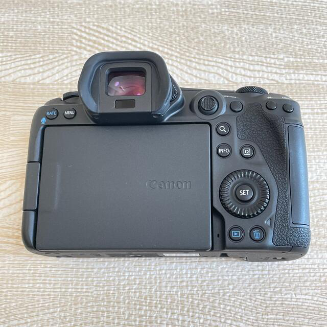 Canon(キヤノン)の【茂雄様専用】キヤノン　Canon eos R5 一眼レフ　デジタルカメラ スマホ/家電/カメラのカメラ(デジタル一眼)の商品写真