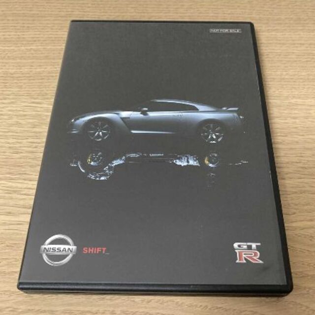 日産(ニッサン)の【DVD＆冊子セット】日産 GT-R R35型 プロモーションカタログ 自動車/バイクの自動車(カタログ/マニュアル)の商品写真