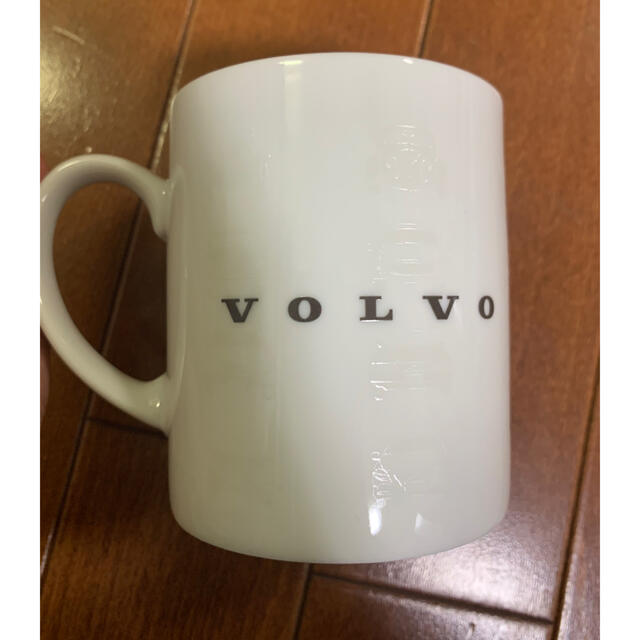 Volvo(ボルボ)のボルボ　オリジナルチェンジングマグカップ インテリア/住まい/日用品のキッチン/食器(グラス/カップ)の商品写真