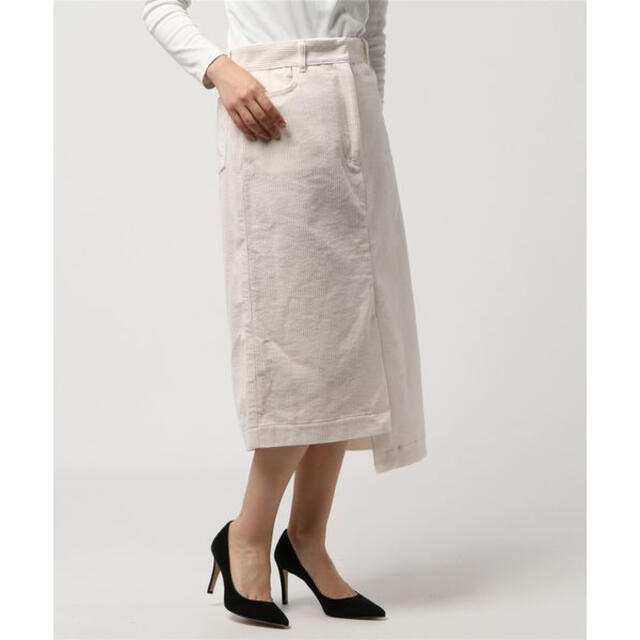 Loungedress(ラウンジドレス)のアシメコーデュロイスカート タイトスカート 白 ラウンジドレス スナイデル レディースのスカート(ロングスカート)の商品写真
