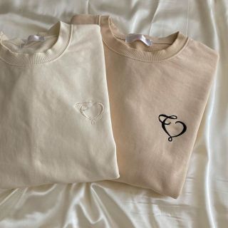 ベリーブレイン(Verybrain)のthe virgins heart logo over sweat beige(トレーナー/スウェット)