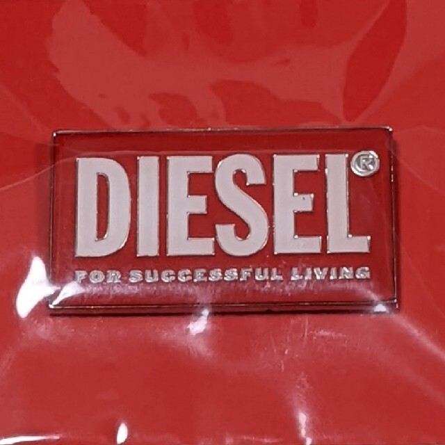 DIESEL(ディーゼル)のDIESEL ピンバッジ ノベルティ 非売品 ディーゼル 初回限定 メンズのバッグ(その他)の商品写真