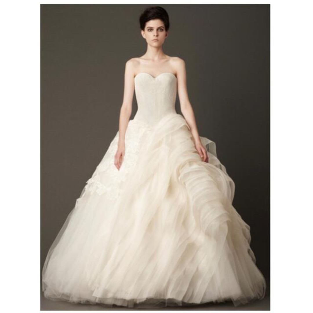 Vera Wang - ウェディングドレス VeraWang ヴェラウォン Laraの Vera Wang - ウェディングドレス VeraWang ヴェラウォン Laraの