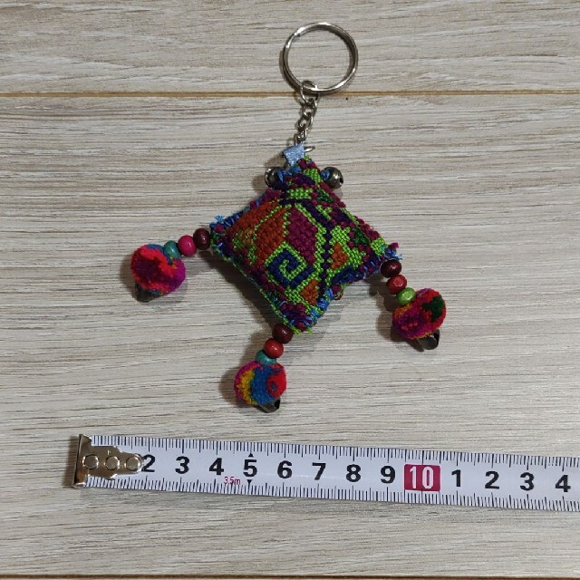 エスニックキーホルダー メンズのファッション小物(キーホルダー)の商品写真