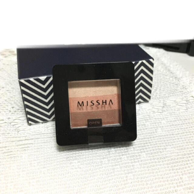 MISSHA(ミシャ)のミシャ トリプルシャドウ 14号 コスメ/美容のベースメイク/化粧品(アイシャドウ)の商品写真