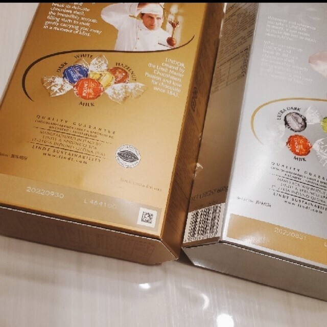 Lindt(リンツ)の【ミルク＆ホワイト】リンツ リンドール チョコレート 28個セット 食品/飲料/酒の食品(菓子/デザート)の商品写真