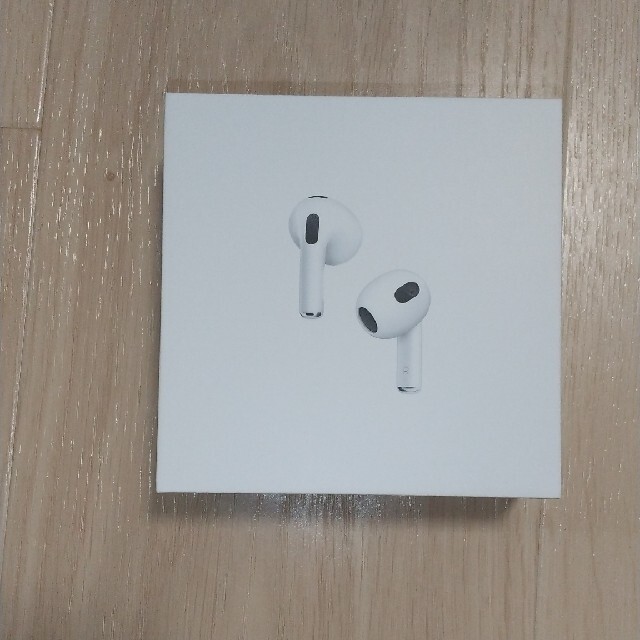 スマホ家電カメラアップル AirPods 第3世代 MME73J/A