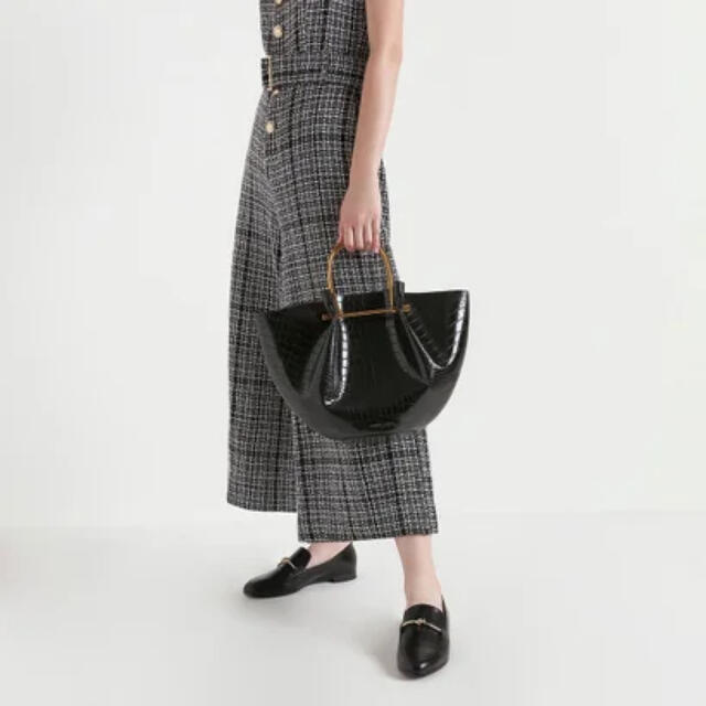 Charles and Keith(チャールズアンドキース)の【新品未使用】CHARLES &KEITH ローファー レディースの靴/シューズ(ローファー/革靴)の商品写真