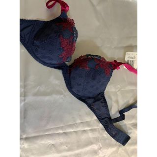 シモーヌペレール(Simone Perele)のAUBADE オーバドゥ ROSE PIQUANTE 70Dブラ単品(ブラ)