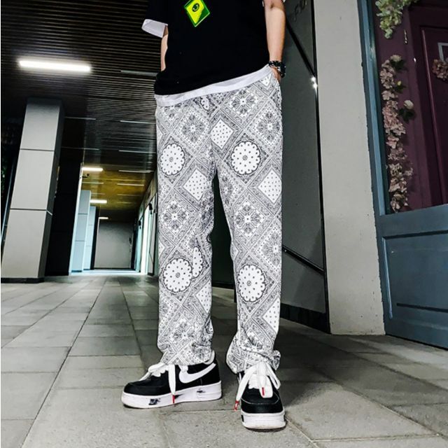 新品 大人気 ペイズリー柄パンツ オシャレ かっこいい 韓国 オルチャンの通販 By Hiro S Shop ラクマ 新品 大人気 ペイズリー柄パンツ オシャレ かっこいい 韓国 オルチャンの通販 By Hiro S Shop ラクマ