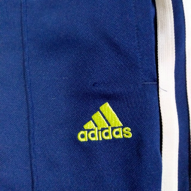 adidas(アディダス)のアディダス　ジャージ　ズボン　140 キッズ/ベビー/マタニティのキッズ服女の子用(90cm~)(パンツ/スパッツ)の商品写真