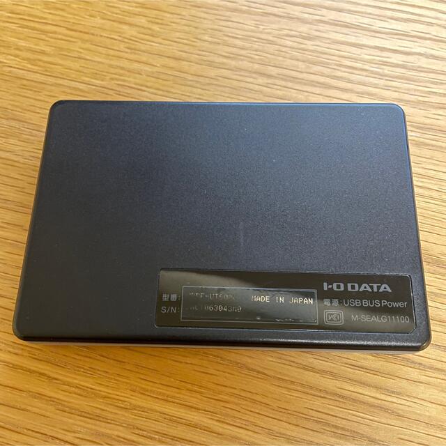 IODATA(アイオーデータ)のポータブルHDD 500Gb USB3.0 HDPF-UT500K スマホ/家電/カメラのPC/タブレット(PC周辺機器)の商品写真