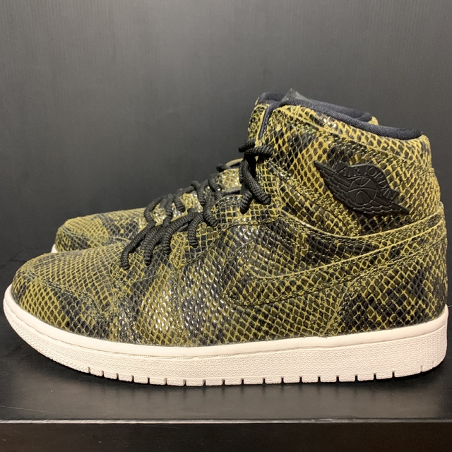 NIKE(ナイキ)のNIKE AIR JORDAN1 RETRO HIPREMIUM snake メンズの靴/シューズ(スニーカー)の商品写真