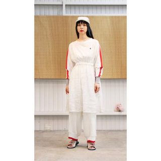 ベッドサイドドラマ　Pleats Color Knit Pants