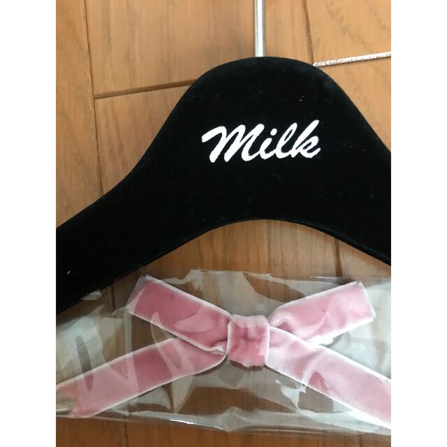 MILK(ミルク)のMILK❤︎ノベルティーハンガー インテリア/住まい/日用品の収納家具(押し入れ収納/ハンガー)の商品写真