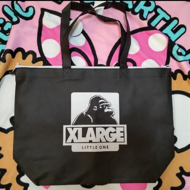 XLARGE(エクストララージ)のXLARGE kids エクストララージキッズ　2022 福袋　不織布バッグ キッズ/ベビー/マタニティのキッズ/ベビー/マタニティ その他(その他)の商品写真