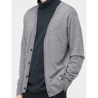 ユニクロ(UNIQLO)のエクストラファインメリノ Vネックカーディガン（長袖）(カーディガン)