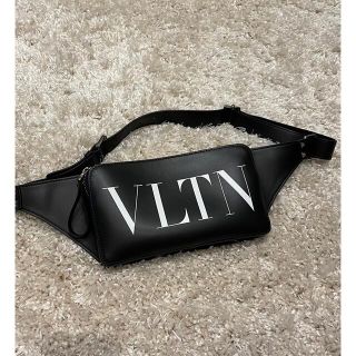 ヴァレンティノ(VALENTINO)のヴァレンティノショルダーバッグ★美品(ショルダーバッグ)