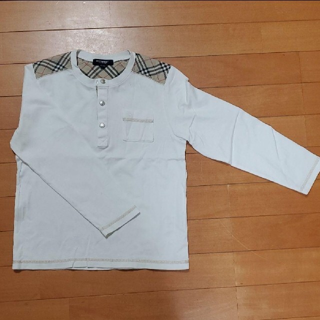 BURBERRY(バーバリー)のBURBERRY バーバリー 長袖 Tシャツ　130 キッズ/ベビー/マタニティのキッズ服男の子用(90cm~)(Tシャツ/カットソー)の商品写真