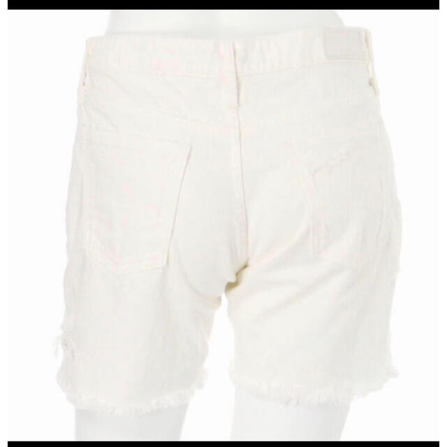 GYDA(ジェイダ)のホワイト ショートパンツ レディースのパンツ(ショートパンツ)の商品写真