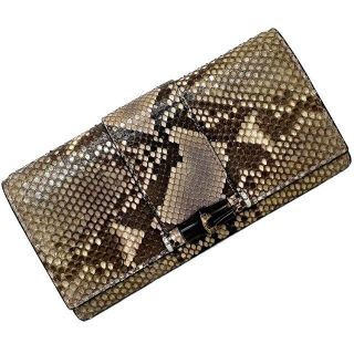 Gucci - グッチ 二つ折り 長財布 パイソン柄 ピンク 財布の通販 by