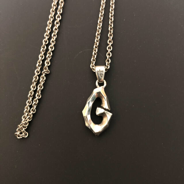 GARNI(ガルニ)のガルニ　G ネックレス　ペンダント　トップ　シルバーアクセサリー メンズのアクセサリー(ネックレス)の商品写真