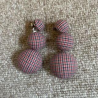 ザラ(ZARA)のZARA ３連ピアス　千鳥格子(ピアス)